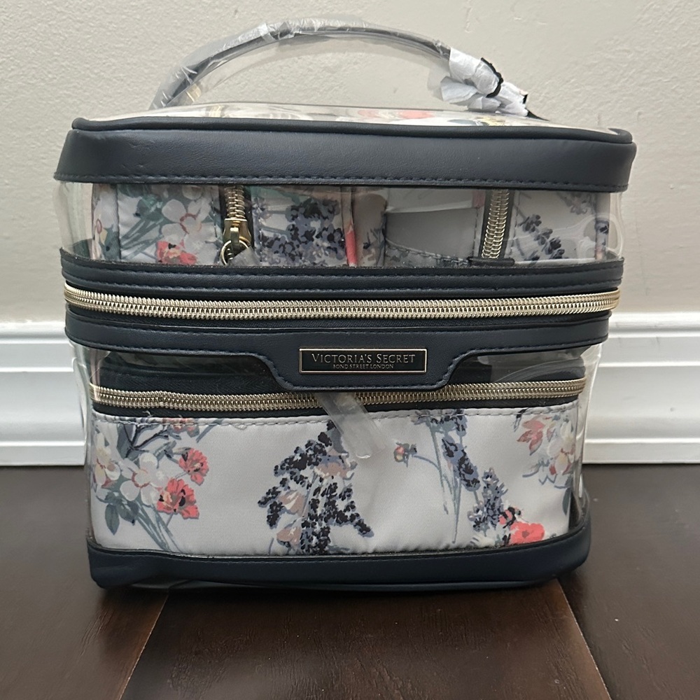 NEW Victoria's Secret 4-in-1 Train Case